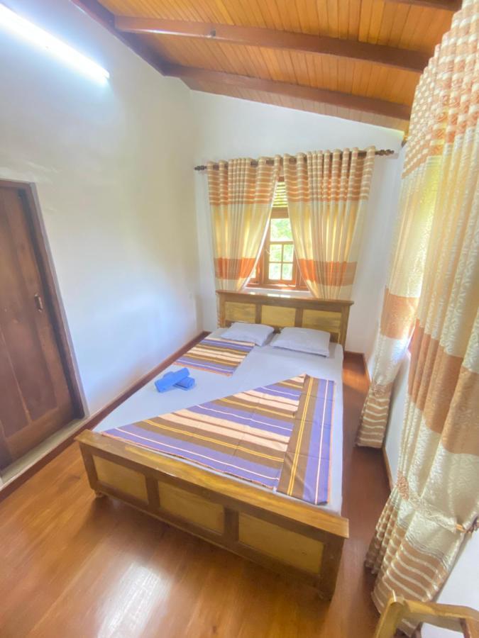 Happy Feet Diyaluma Bed and Breakfast Koslanda Buitenkant foto