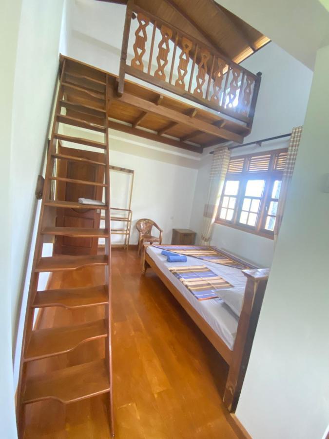 Happy Feet Diyaluma Bed and Breakfast Koslanda Buitenkant foto