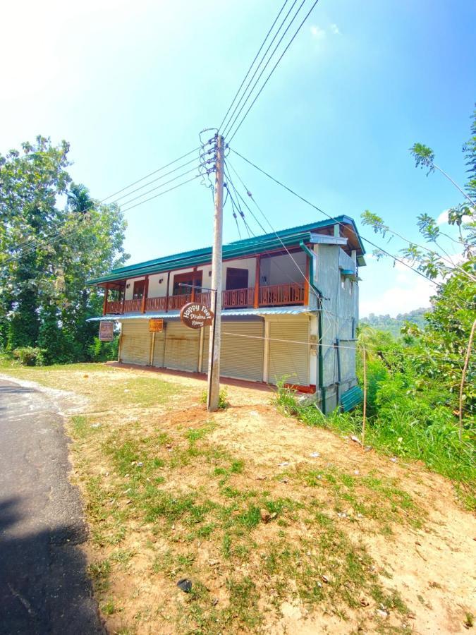 Happy Feet Diyaluma Bed and Breakfast Koslanda Buitenkant foto