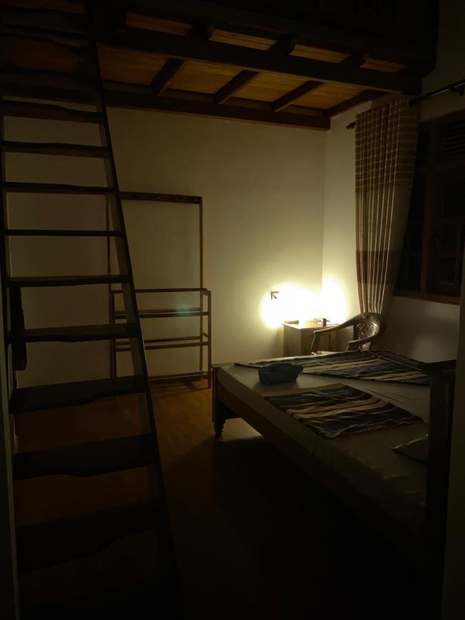 Happy Feet Diyaluma Bed and Breakfast Koslanda Buitenkant foto